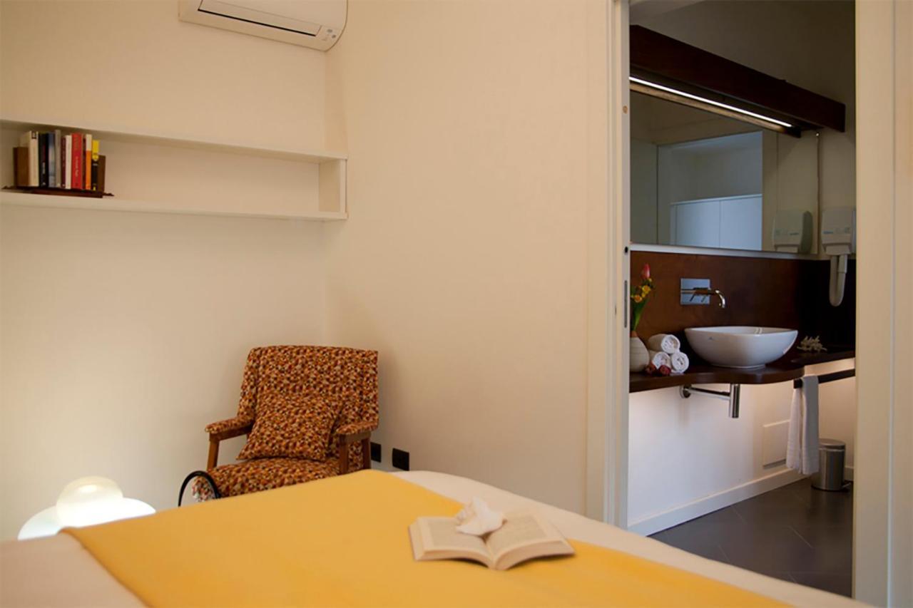 Foyer Rooms & Suites Affittacamere Cagliari Luaran gambar